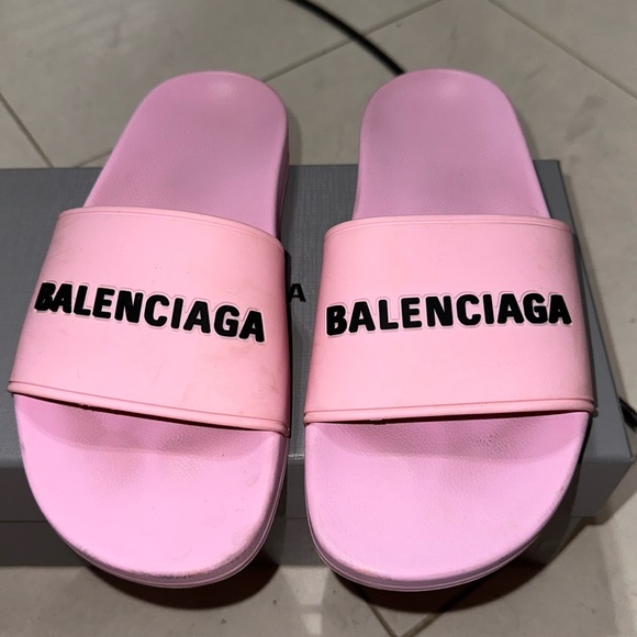 100% Authentic Balenciaga Pool Slides - Picture 1 of 9